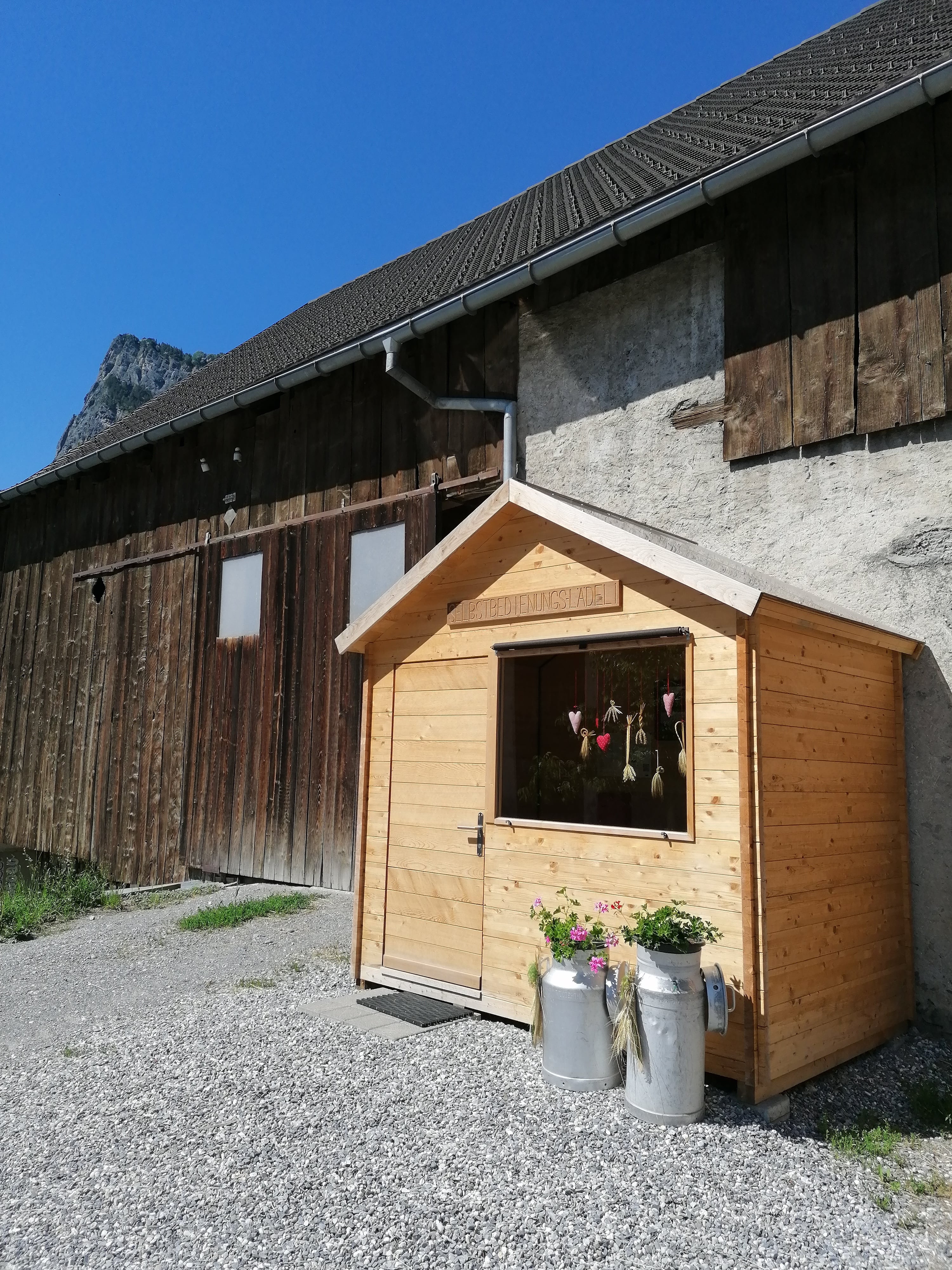 Unser Hofladen in Fläsch